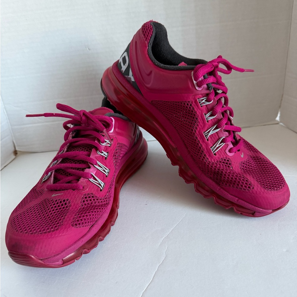 Nike Air Max Women's Size 9.5 Running Shoes Fuchsia Gray Black
